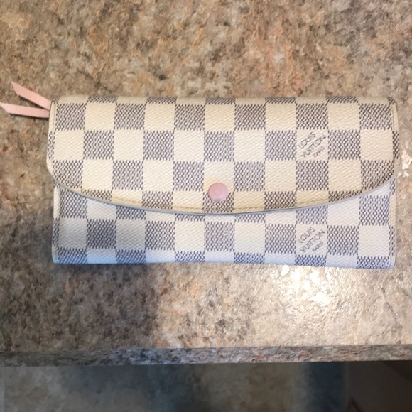Louis Vuitton Handbags - Open to offers!!!!!  Gorgeous authentic LV wallet